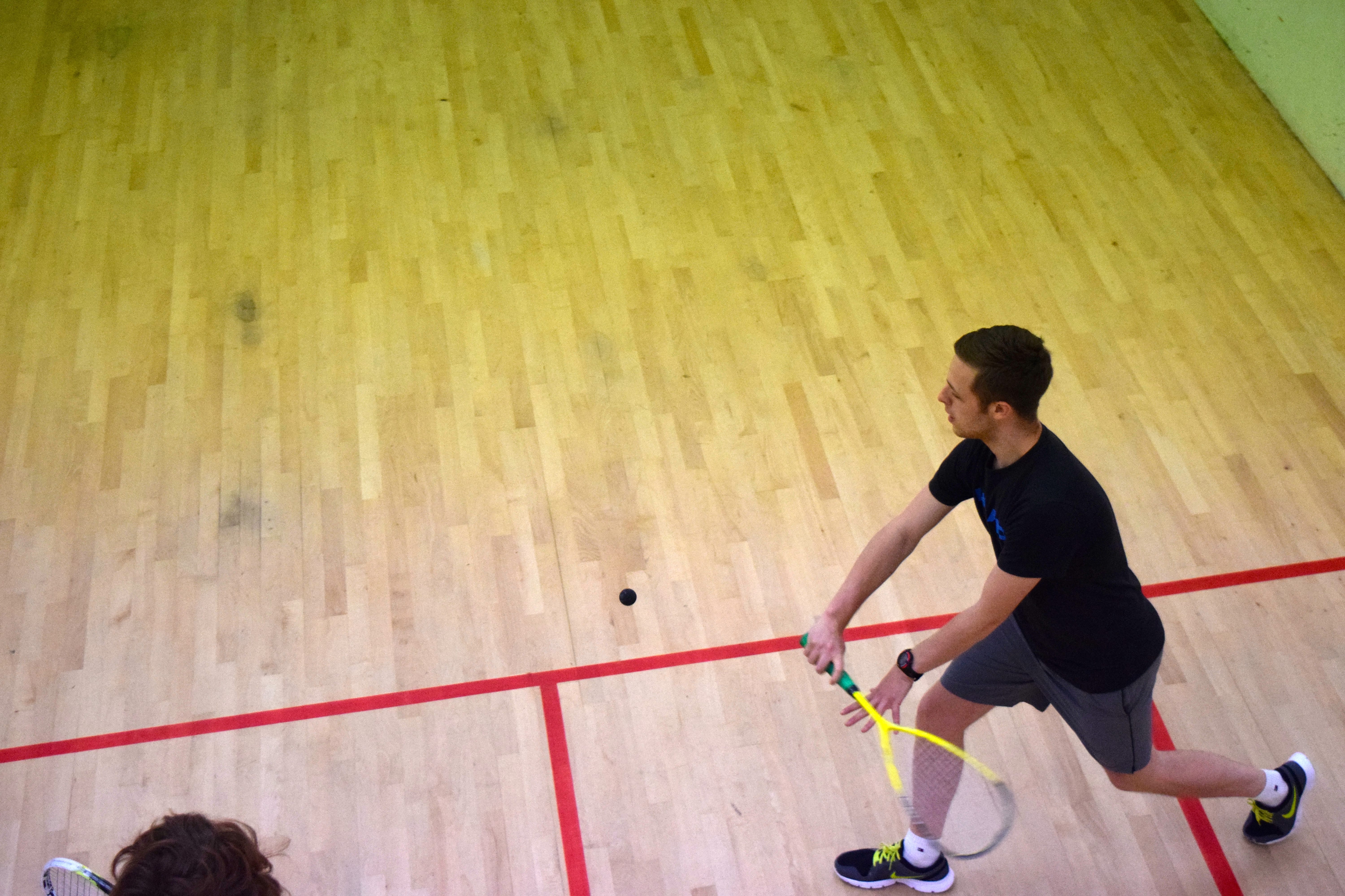 serve backhand-2-min